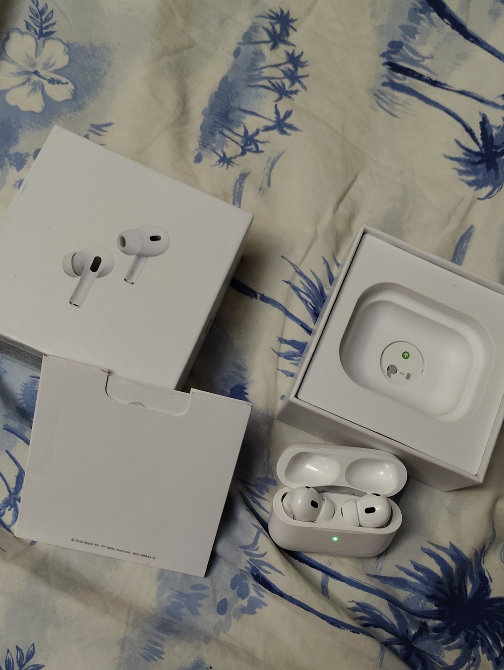 NEW AirPods Pros 2nd Gen Wireless Noise-Cancelling Earbuds with Charging Case